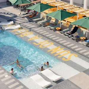 Ryans Lolas - Adults Only Spain