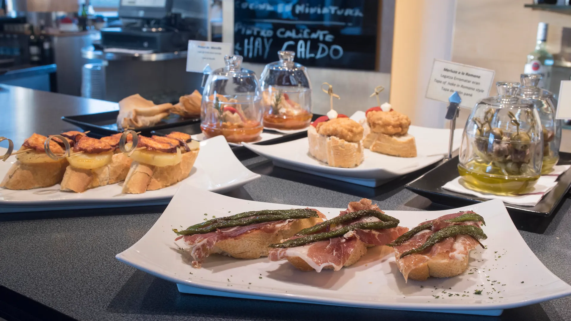 Gran Hotel Lakua Vitoria-Gasteiz 5*,  Španělsko